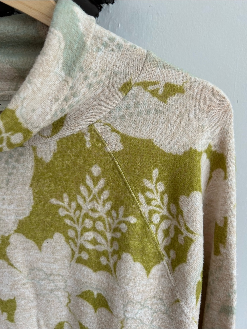 Saturday Sunday Floral Turtleneck Pullover in Sage, Olive & Cream Size S - Picture 3 of 8